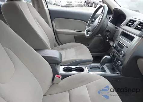 2011 Ford Fusion Hybrid from USA, damaged, VIN 3FADP0L38BR141605